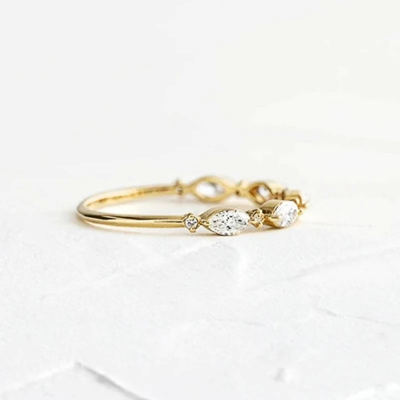 Huitan CZ Women’s Ring – Elegant & Versatile