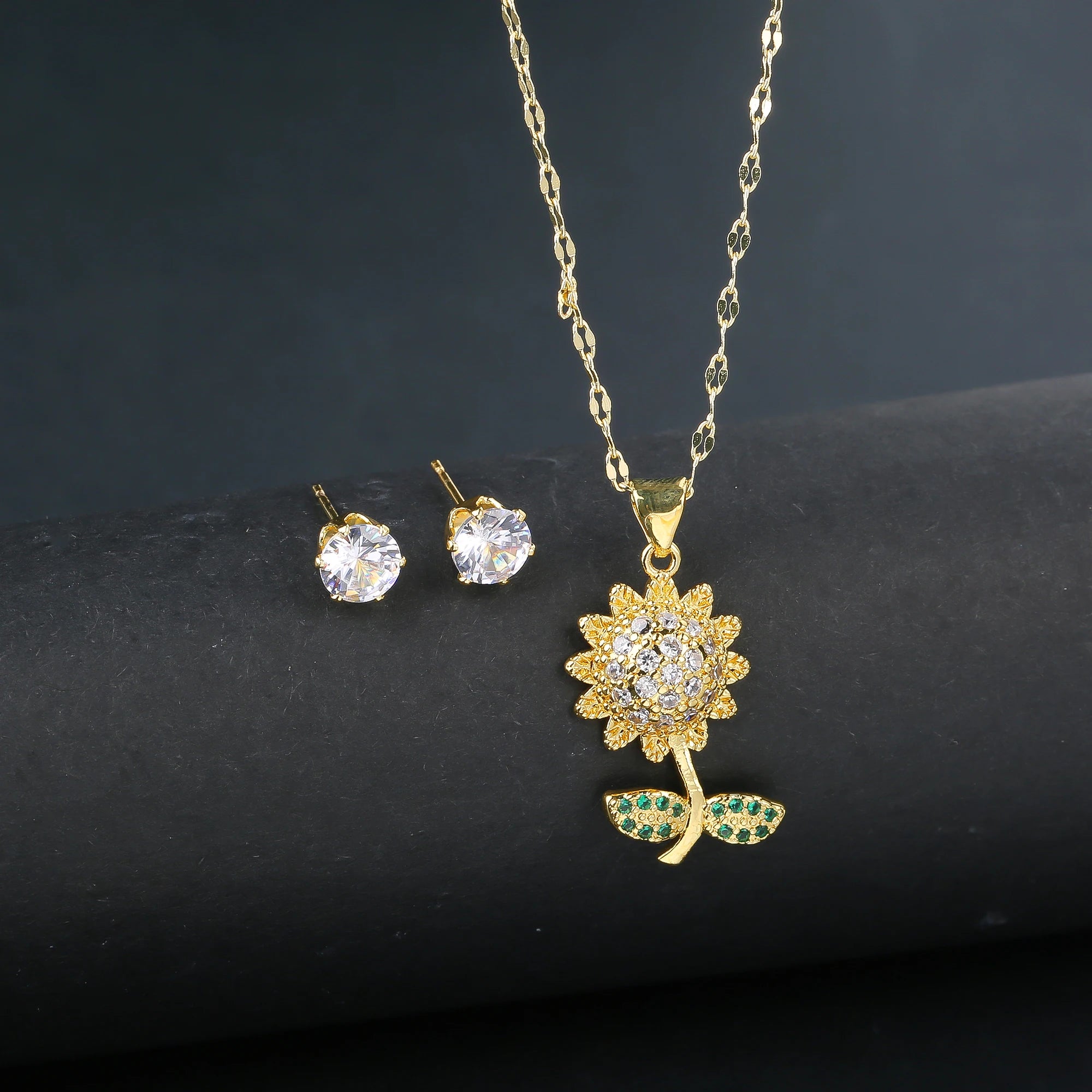 Sparkling Crystal Jewelry Set – Necklace & Earrings for Women, Fashion Casual Party Gift