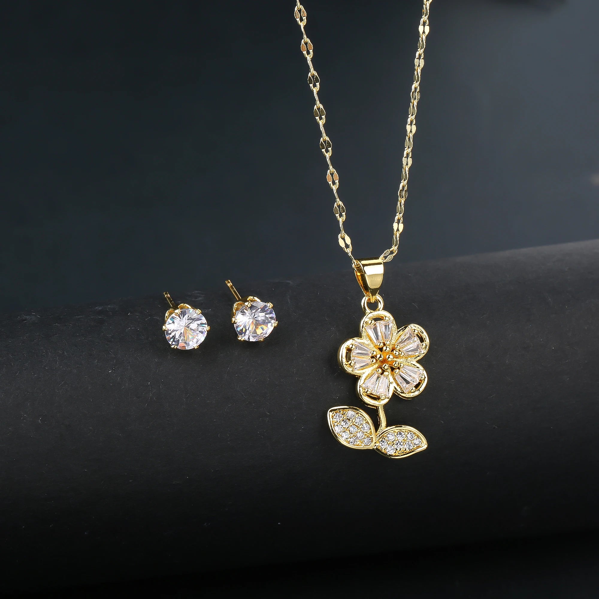 Sparkling Crystal Jewelry Set – Necklace & Earrings for Women, Fashion Casual Party Gift