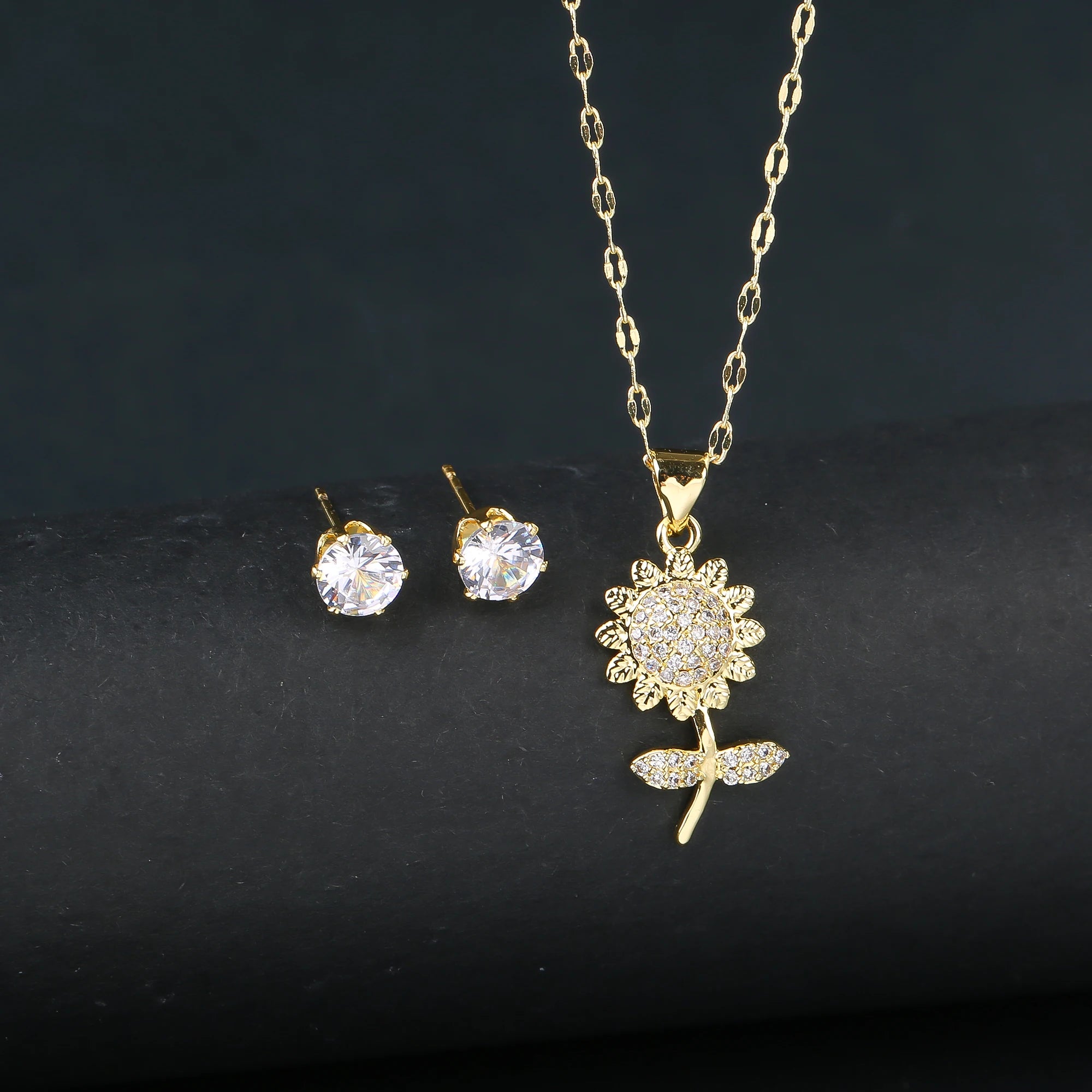 Sparkling Crystal Jewelry Set – Necklace & Earrings for Women, Fashion Casual Party Gift