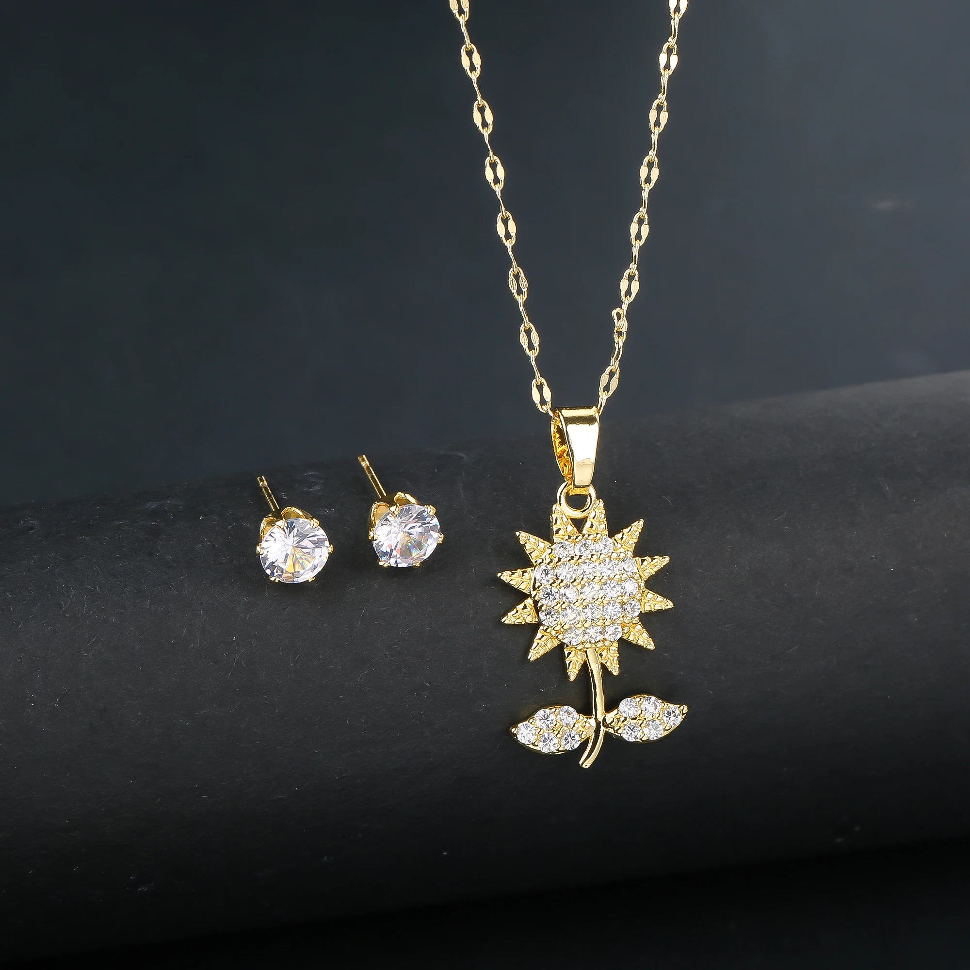 Sparkling Crystal Jewelry Set – Necklace & Earrings for Women, Fashion Casual Party Gift