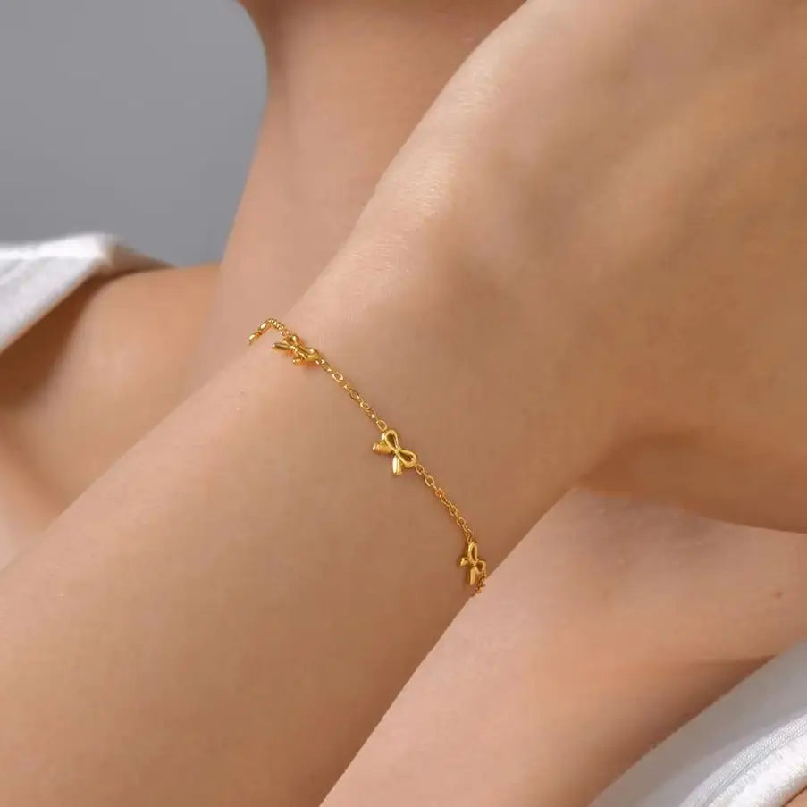 Elegant Charm Heart Bracelets Chain Beautiful Crystal Stone Drop Jewelry Silver Color Fashion For Women Wedding Lady Cute